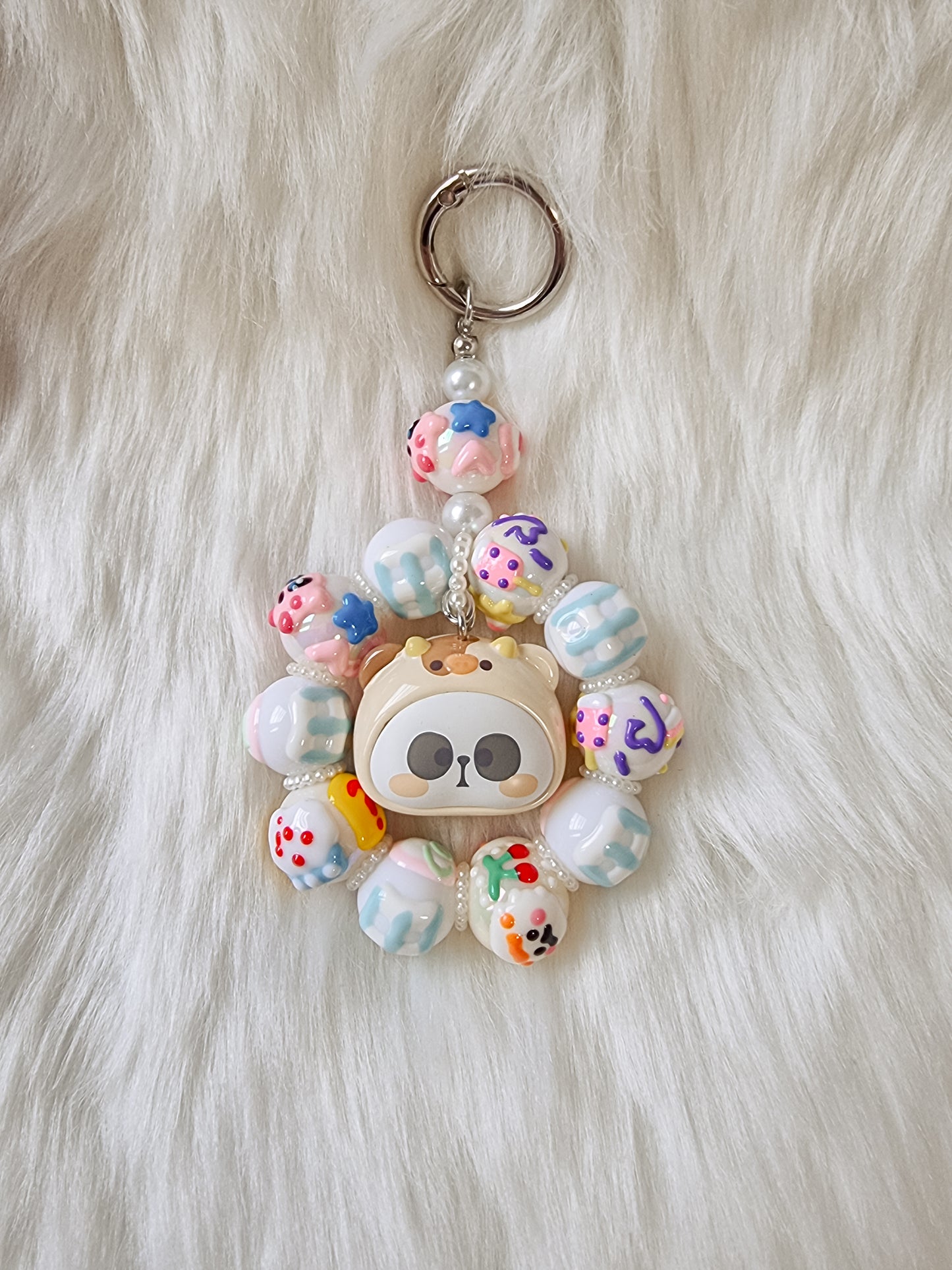 Pop mart pop bean phone / bag charm