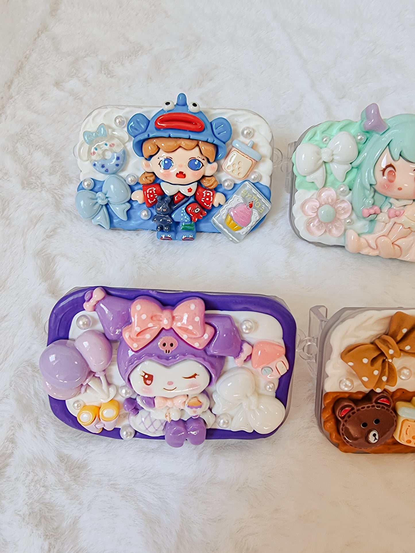 Deco cream with resin characters phone clip with mirror