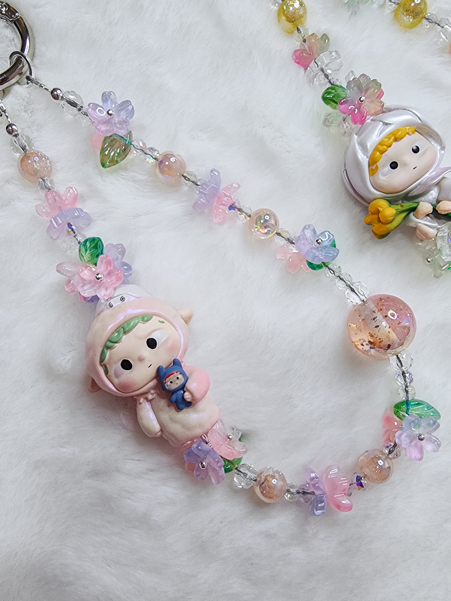 Mini Ozai floral phone strap