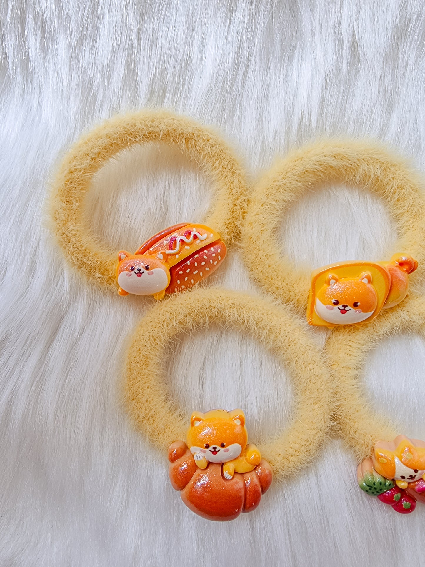 Corgi hair tie