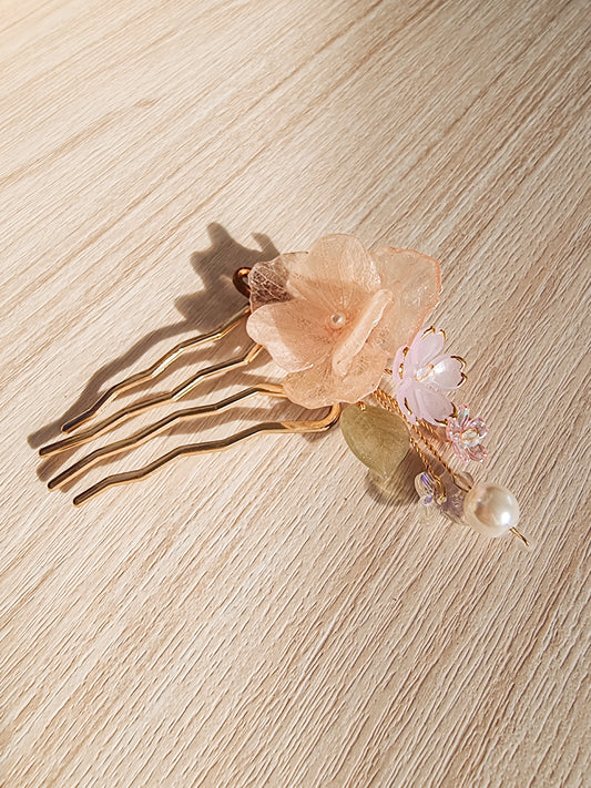 Pink hydrangea on gold hair pin