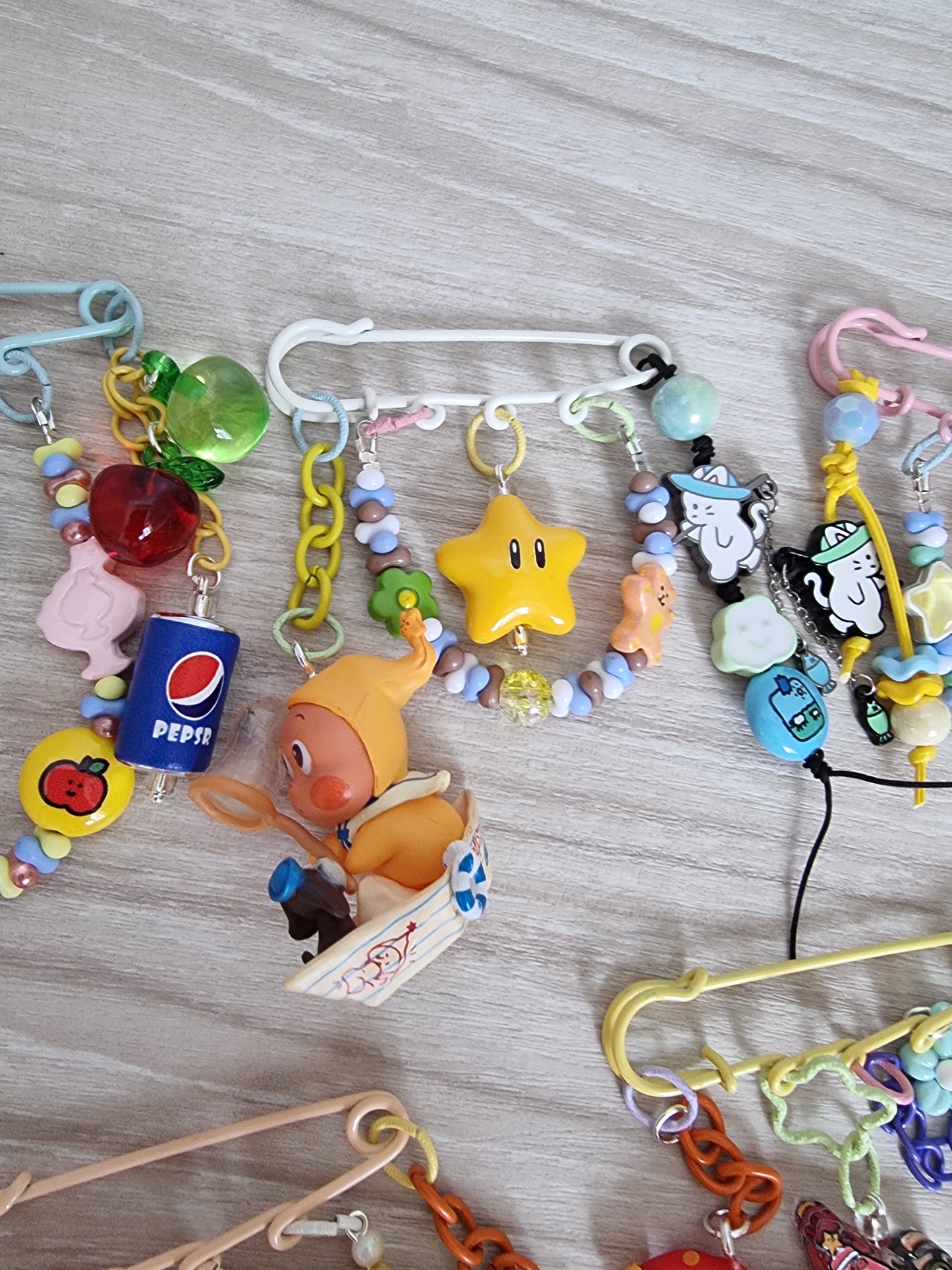 Twinkle twinkle bag pin