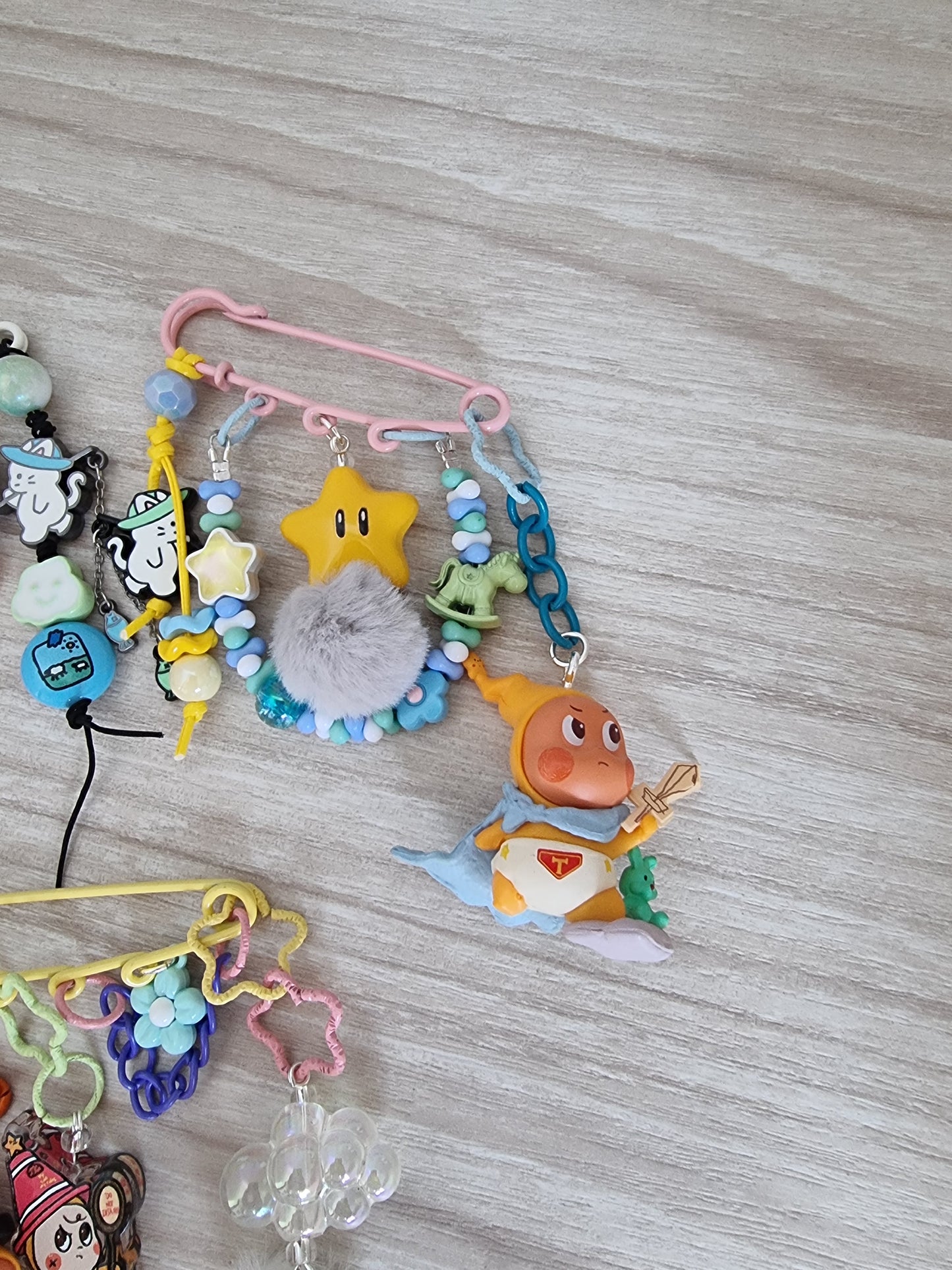 Twinkle twinkle bag pin