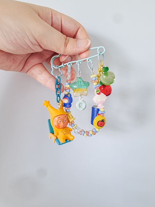 Twinkle twinkle bag pin